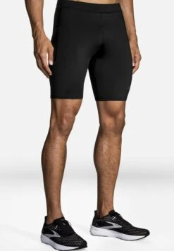 BROOKS SOURCE 9" SHORT TIGHT - Kurze Sporthose - Black -Brooks Verkaufsgeschäft 00360e6a73484dc1963aa571ca592391 2
