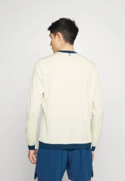 BROOKS RUN WITHIN CREW - Langarmshirt - Honeydew Indigo Rush -Brooks Verkaufsgeschäft 163a9157f075421aa1ed6707cedbdc23