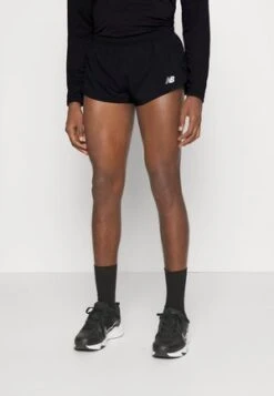 BROOKS Sherpa 3" Split Short - Shorts - Black -Brooks Verkaufsgeschäft 57b35c4fa75644f1ba32dd48133ffcf7