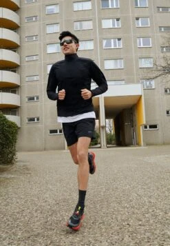 BROOKS CASCADIA 16 - Laufschuh Trail - Black Fiery Red Blazing Yellow